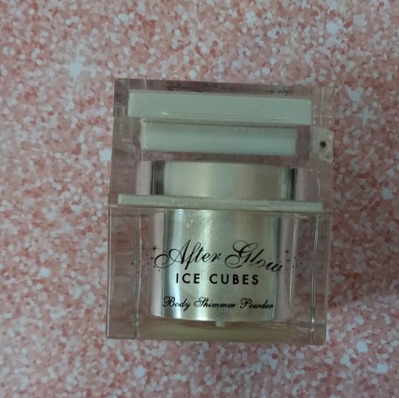 Wow! Too Faced rare ICE CUBE shimmer highlight set! Discontinued hard to find! - Picture 11 of 13